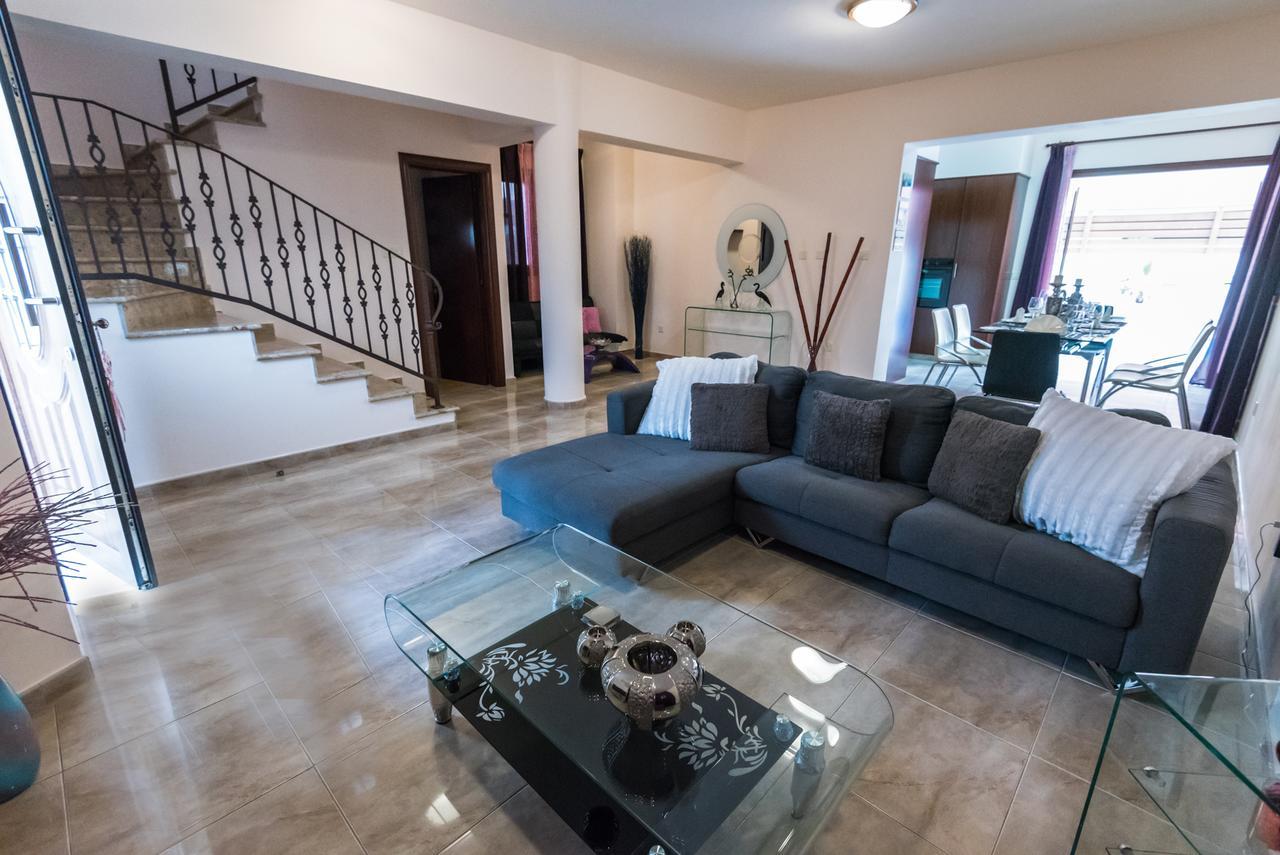Luxury Villa Regina Protaras Exterior photo